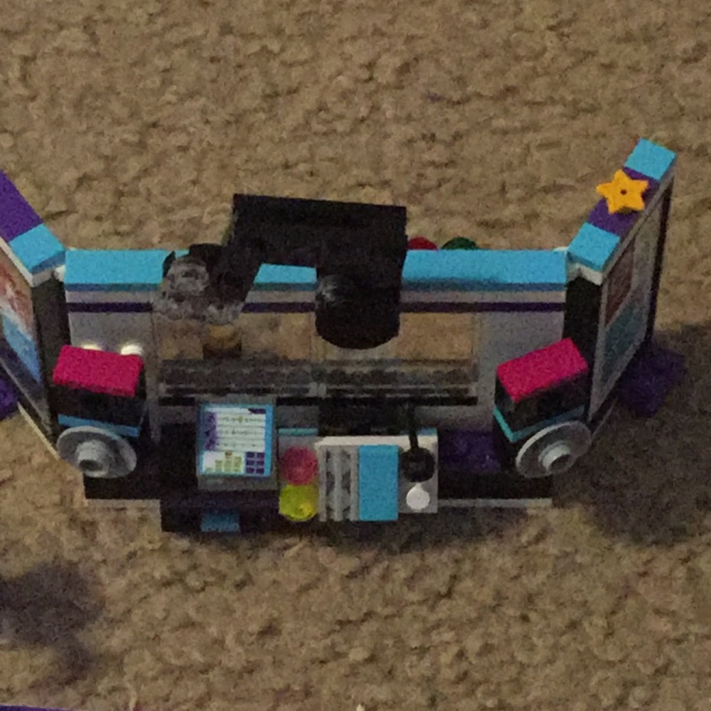 LEGO Friends 41103 Pop Star Recording Studio - Picture 4 of 5